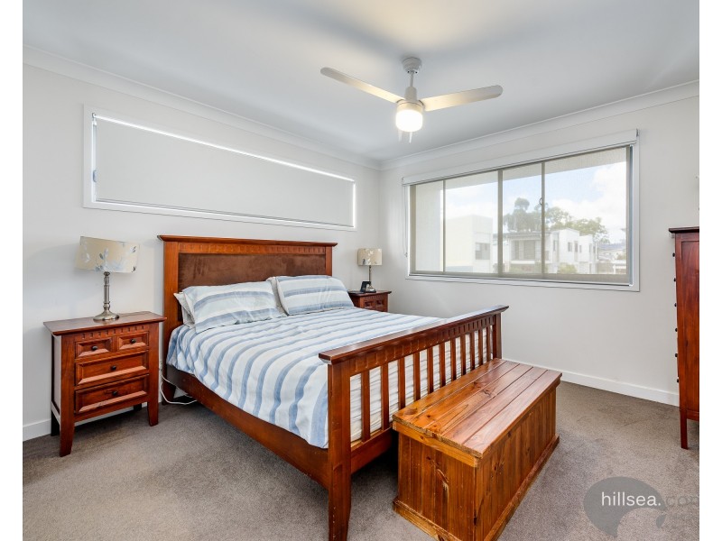 8/22 Careel Close, Helensvale QLD 4212