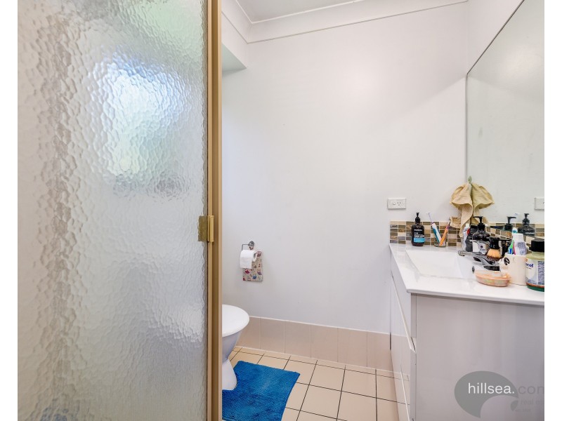 20 Pinemount Crescent, Oxenford QLD 4210