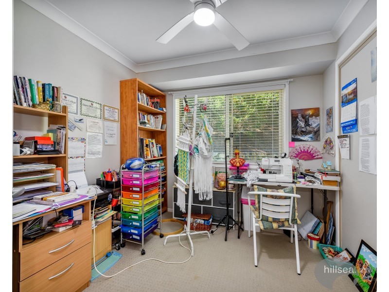 20 Pinemount Crescent, Oxenford QLD 4210