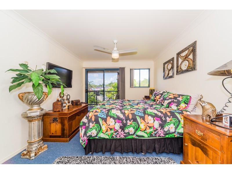 8/1 Pinecrest Court, Oxenford QLD 4210