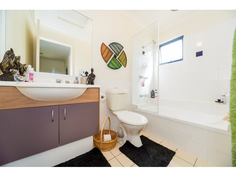 8/1 Pinecrest Court, Oxenford QLD 4210