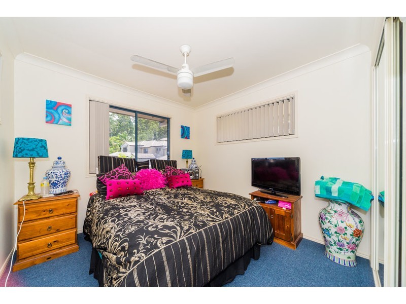 8/1 Pinecrest Court, Oxenford QLD 4210