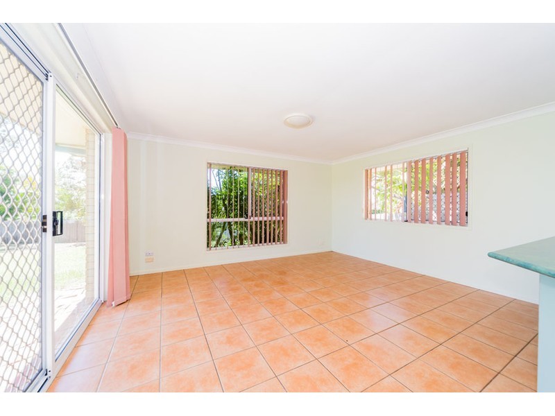 8 Elanda Place, Helensvale QLD 4212