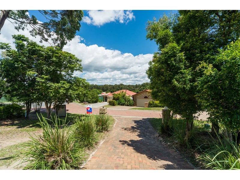 8 Elanda Place, Helensvale QLD 4212