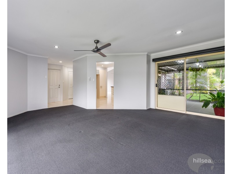 6 Whyalla Court, Helensvale QLD 4212