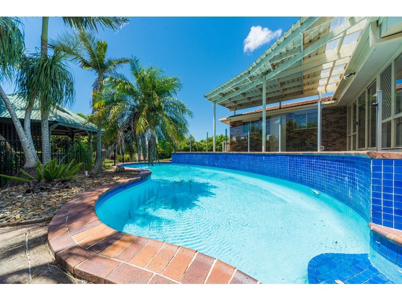 1 Maldon Court, Helensvale QLD 4212