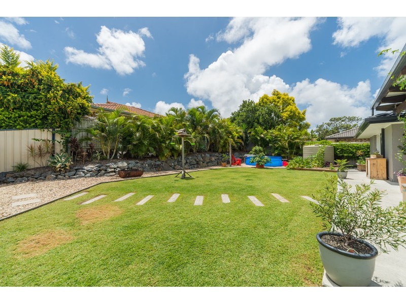 2 Corringle Close, Helensvale QLD 4212