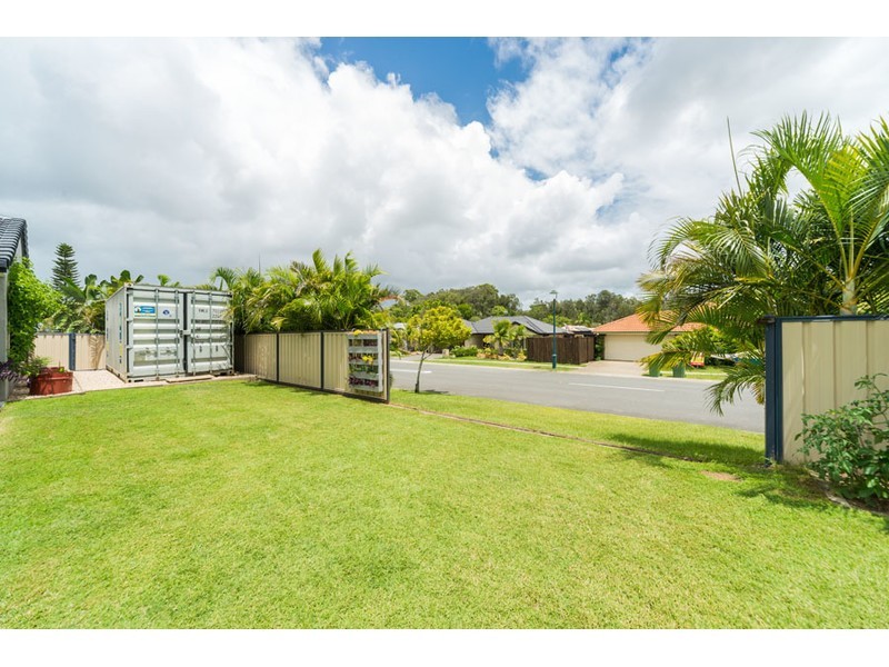 2 Corringle Close, Helensvale QLD 4212