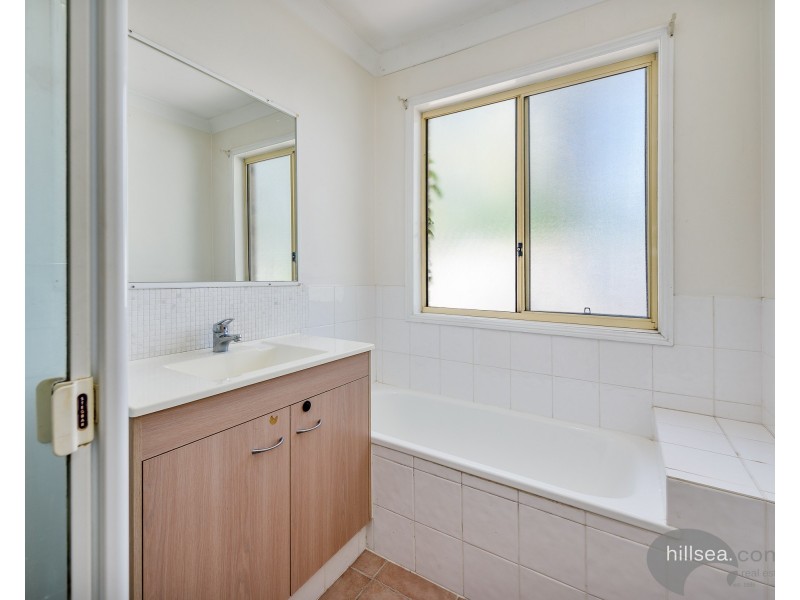 4 Frigate Street, Helensvale QLD 4212