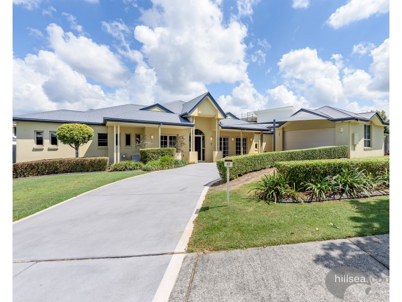 62 Midway Terrace, Pacific Pines QLD 4211