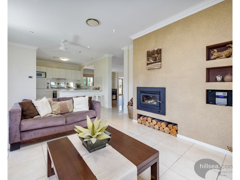 62 Midway Terrace, Pacific Pines QLD 4211