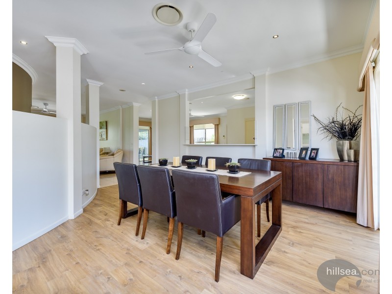 62 Midway Terrace, Pacific Pines QLD 4211