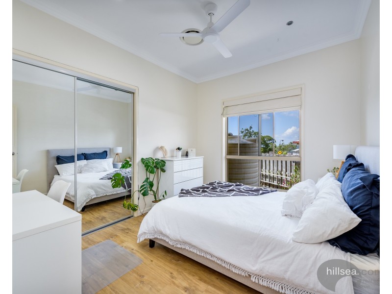 62 Midway Terrace, Pacific Pines QLD 4211