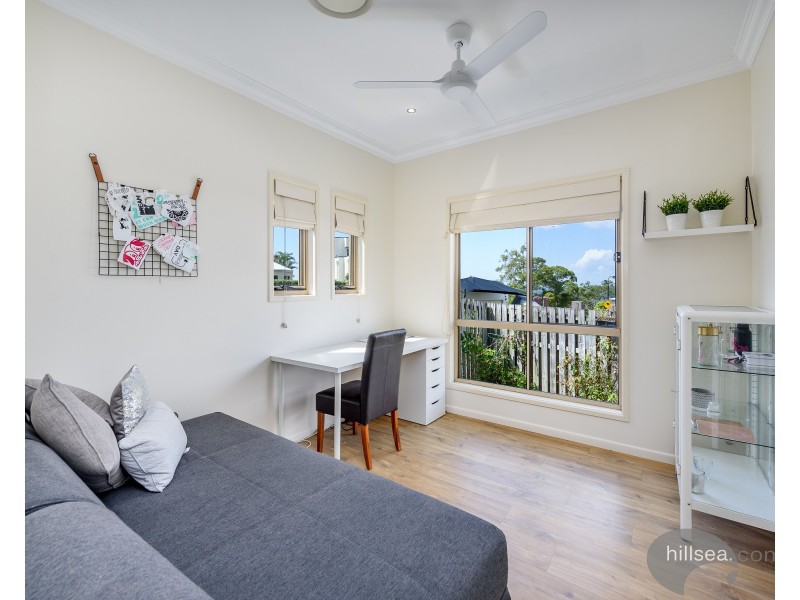 62 Midway Terrace, Pacific Pines QLD 4211