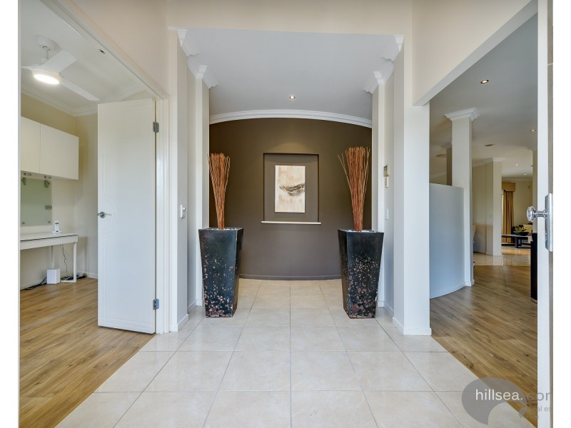 62 Midway Terrace, Pacific Pines QLD 4211