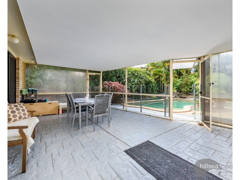 22 Urangan Court, Helensvale QLD 4212