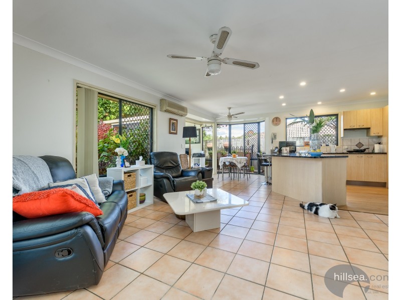 22 Urangan Court, Helensvale QLD 4212