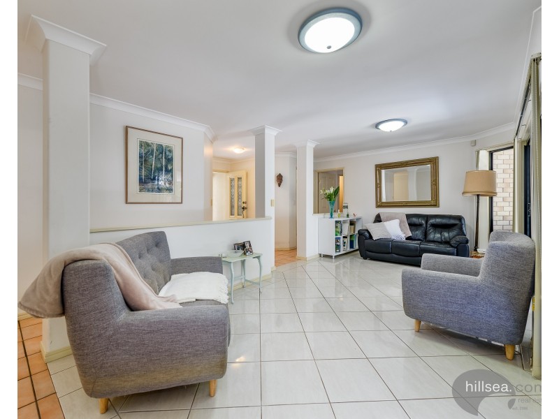 22 Urangan Court, Helensvale QLD 4212