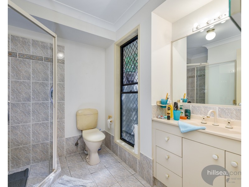 22 Urangan Court, Helensvale QLD 4212