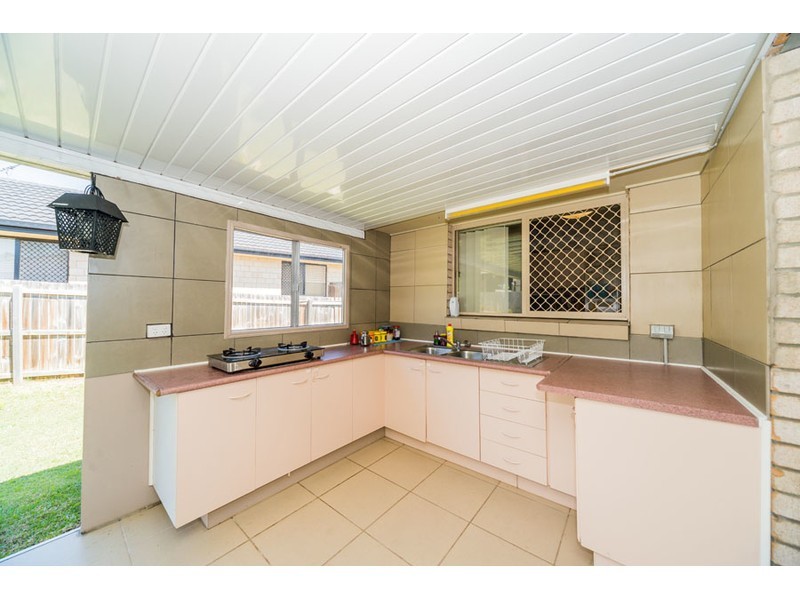 15 Shawnee Crescent, Pimpama QLD 4209