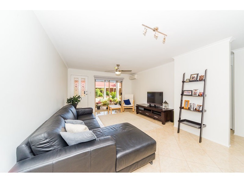 7/88 Village Way, Oxenford QLD 4210