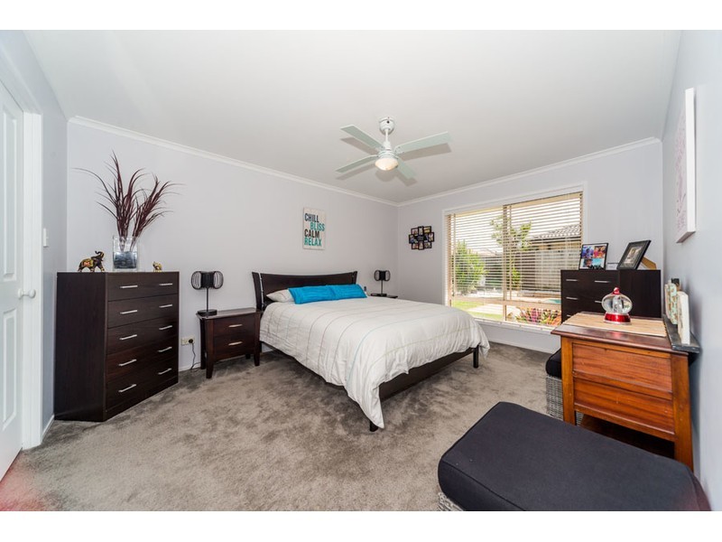 48 Cootharaba Drive, Helensvale QLD 4212