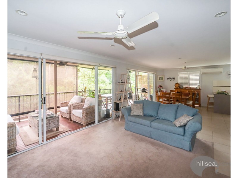 10 Silver Dawn  Crescent, Oxenford QLD 4210