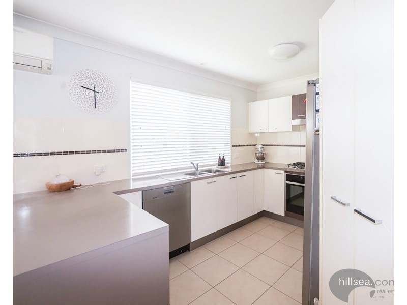 10 Silver Dawn  Crescent, Oxenford QLD 4210