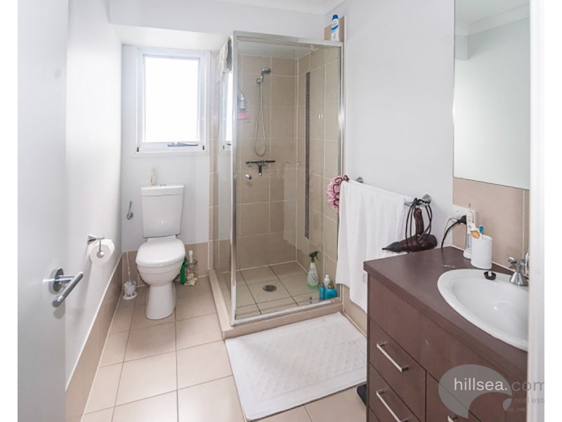 10 Silver Dawn  Crescent, Oxenford QLD 4210