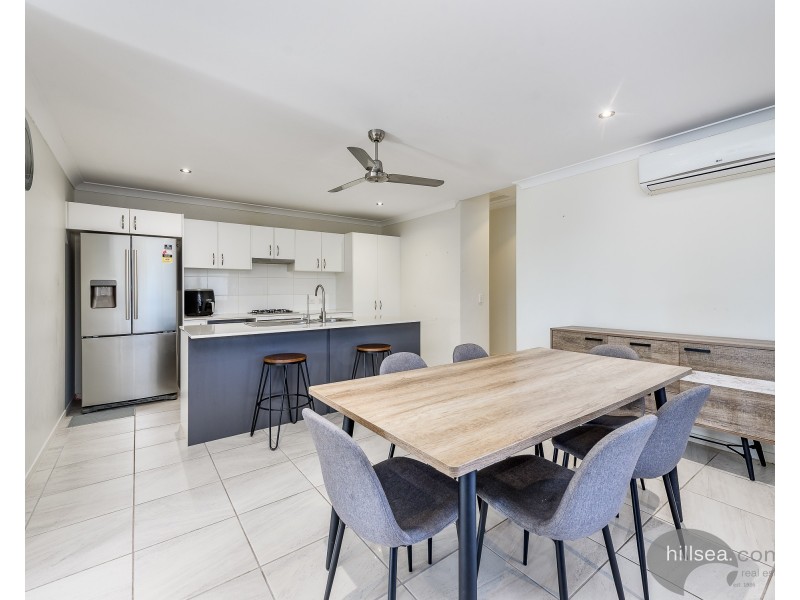 2/8 Bushland Place, Maudsland QLD 4210
