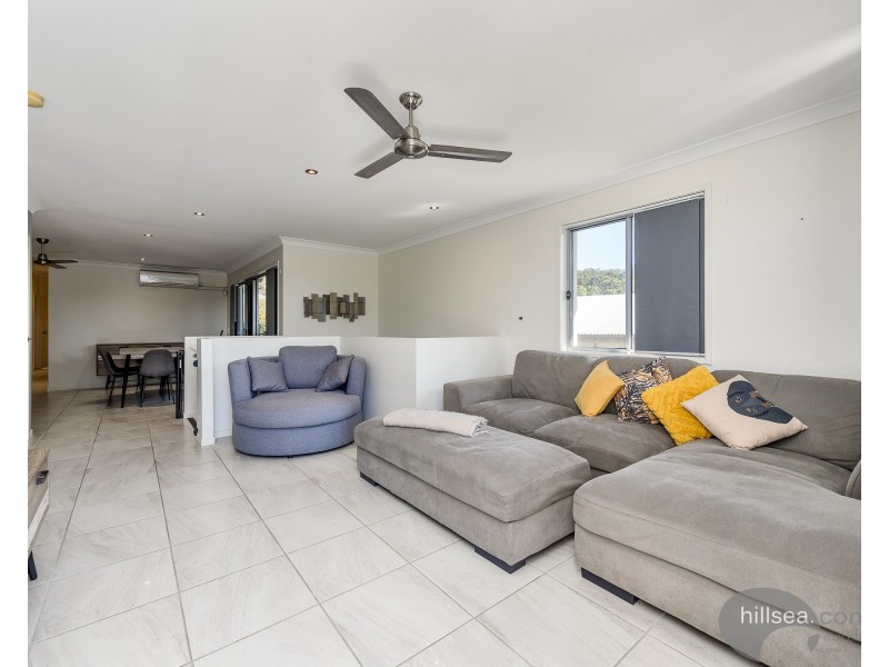 2/8 Bushland Place, Maudsland QLD 4210
