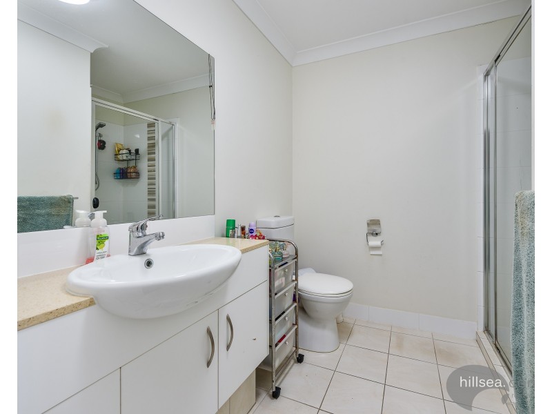2/8 Bushland Place, Maudsland QLD 4210