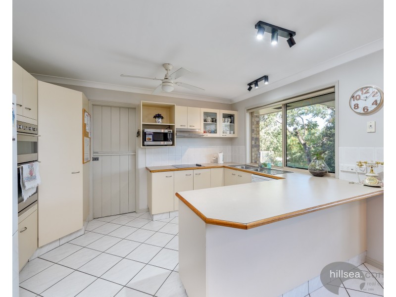 10 Mona Court, Oxenford QLD 4210