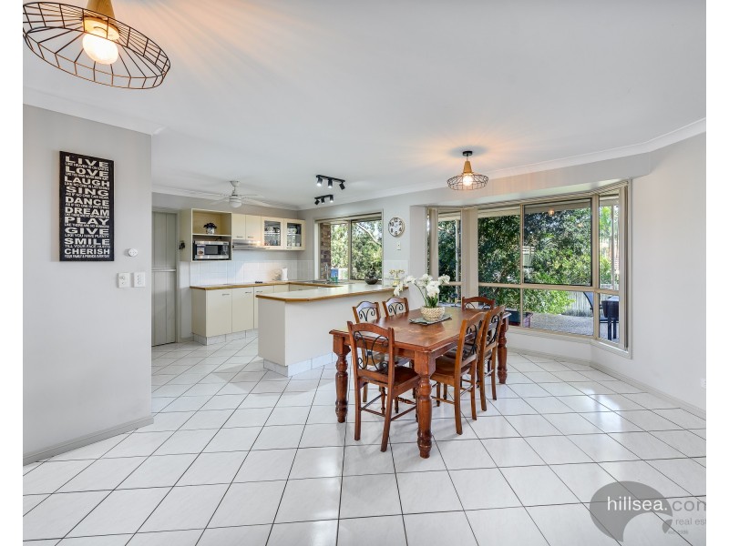 10 Mona Court, Oxenford QLD 4210