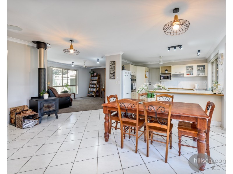 10 Mona Court, Oxenford QLD 4210