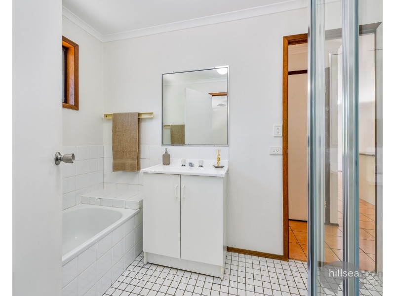 14 Robe Court, Helensvale QLD 4212