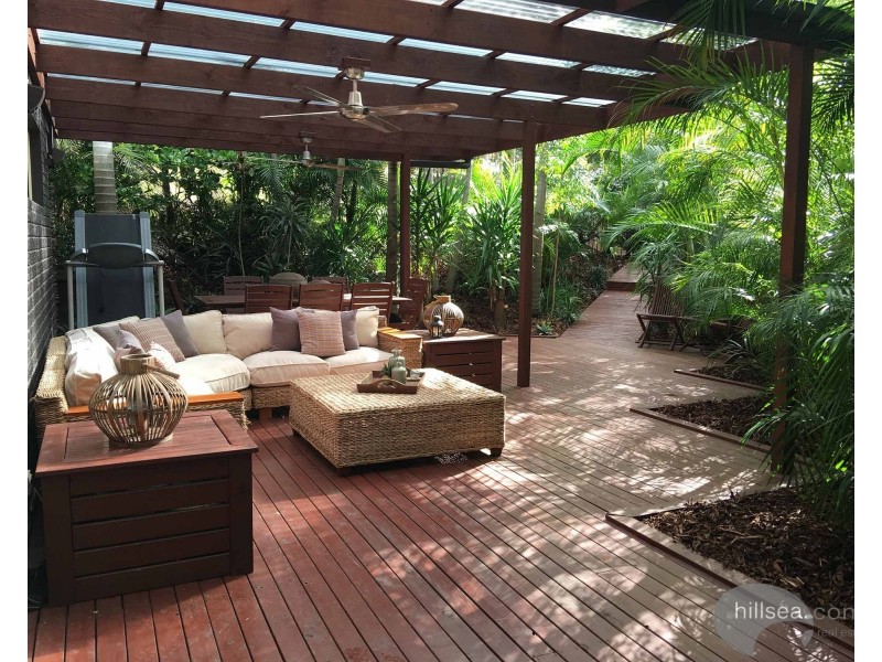 15 Western Way, Oxenford QLD 4210