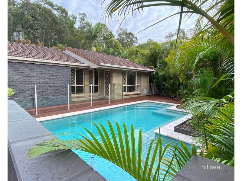 15 Western Way, Oxenford QLD 4210