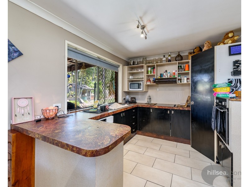 4 Brookton Court, Helensvale QLD 4212