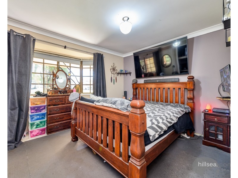 4 Brookton Court, Helensvale QLD 4212