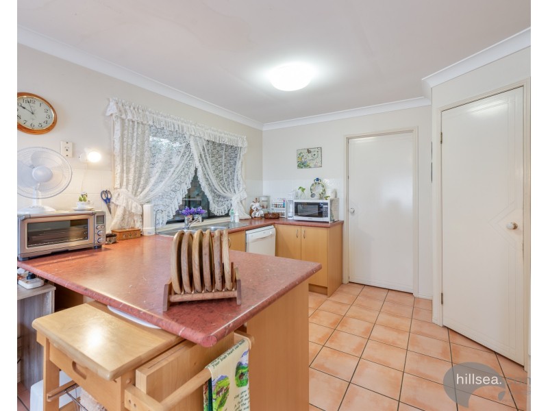 4 Mitaro Rise, Pacific Pines QLD 4211
