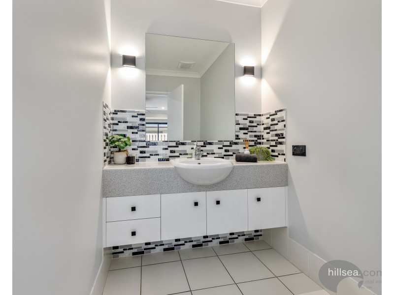 49/2 Catalina Way, Upper Coomera QLD 4209