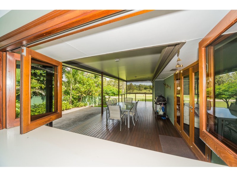 21 Edgeworth Place, Helensvale QLD 4212