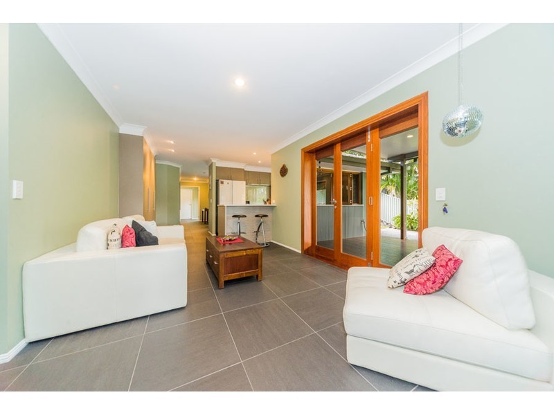 21 Edgeworth Place, Helensvale QLD 4212