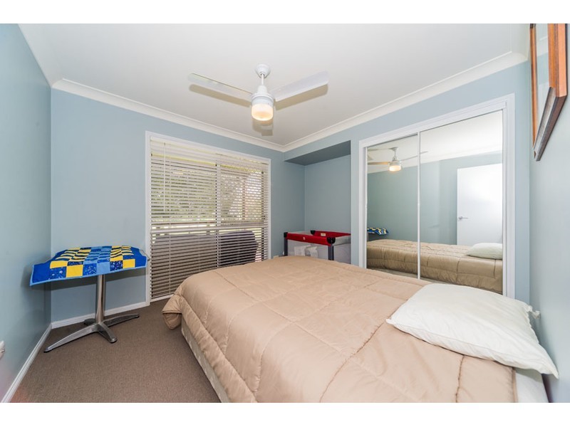 21 Edgeworth Place, Helensvale QLD 4212
