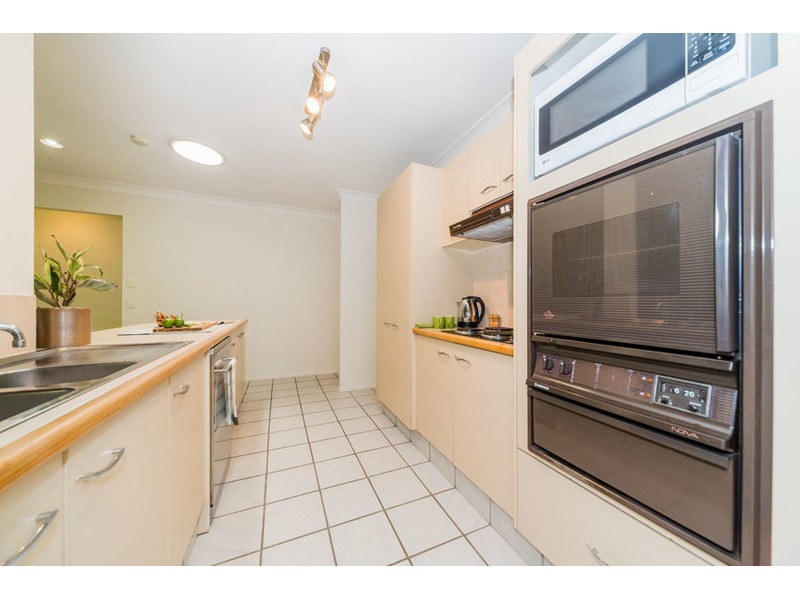 7 Renmark Court, Helensvale QLD 4212