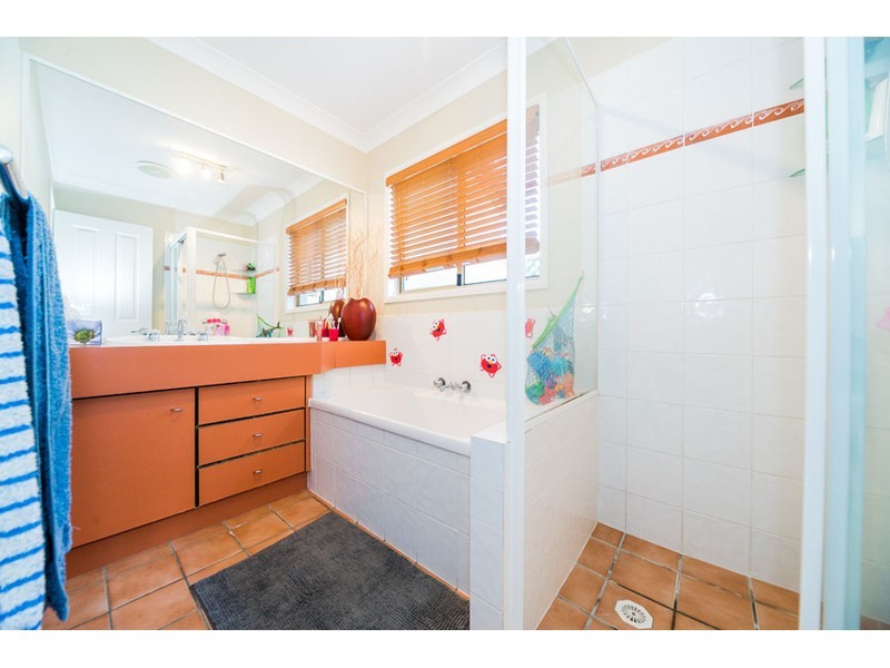 11 Zac Avenue, Coombabah QLD 4216