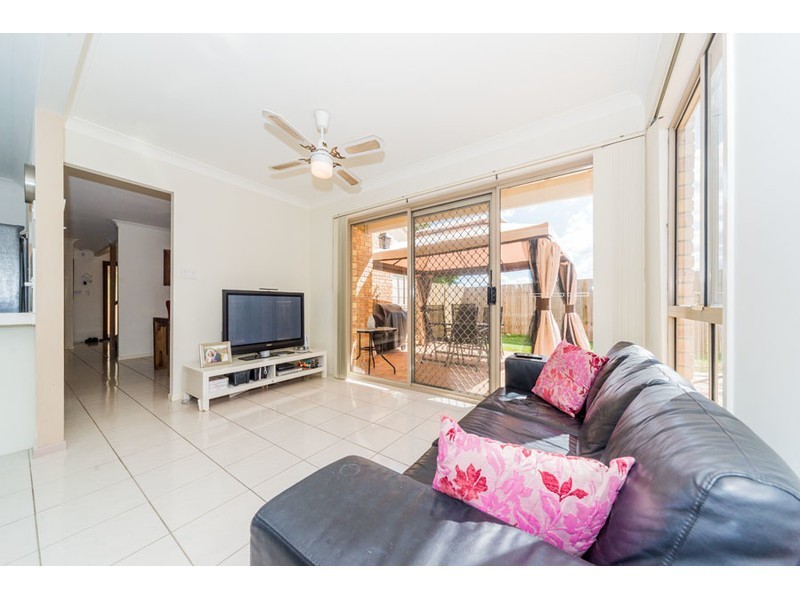 9 Lismore Drive, Helensvale QLD 4212