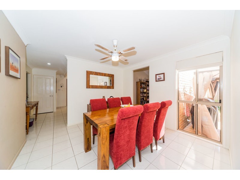 9 Lismore Drive, Helensvale QLD 4212