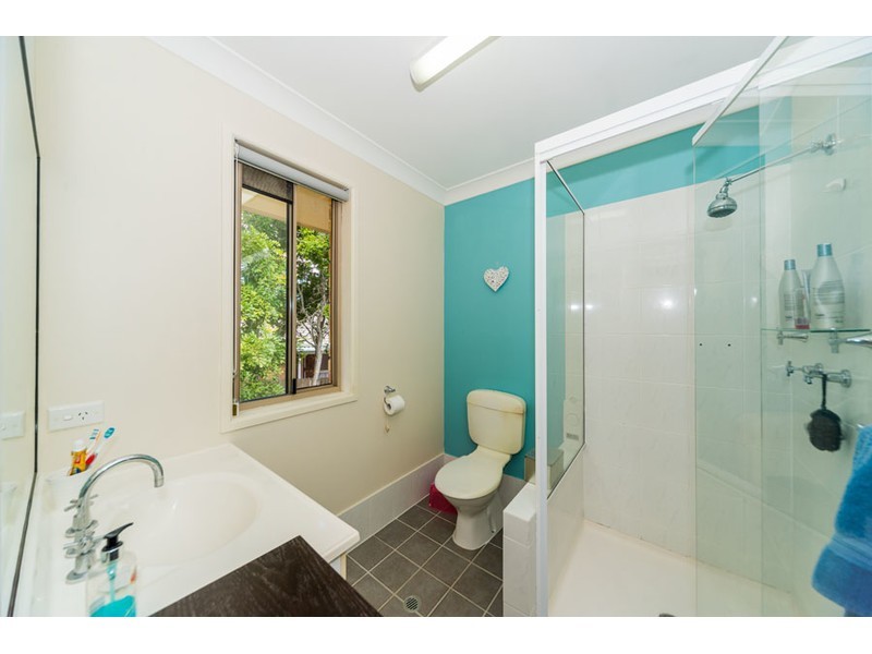 9 Lismore Drive, Helensvale QLD 4212